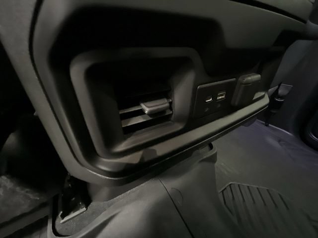 Certified 2020 Chevrolet Silverado 1500 RST AWD/4WD image 21