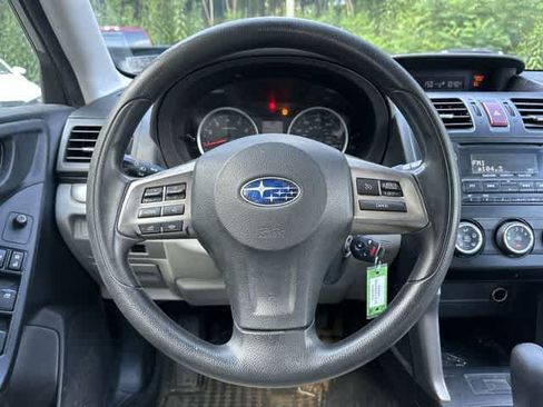 Used 2014 Subaru Forester 2.5i AWD/4WD image 7