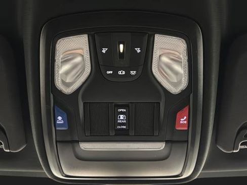 Used 2024 RAM 3500 Tradesman w/ Chrome Appearance Group AWD/4WD image 42