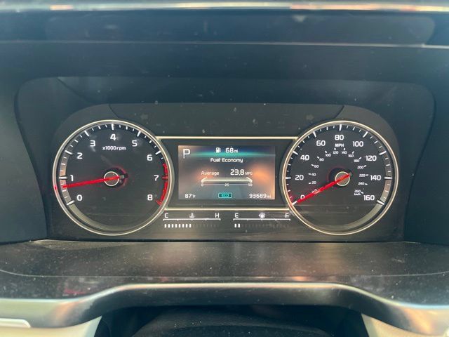 Used 2021 Kia Sorento S w/ Panoramic Sunroof Package FWD image 2