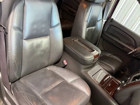 Used 2009 GMC Yukon XL Denali image 25