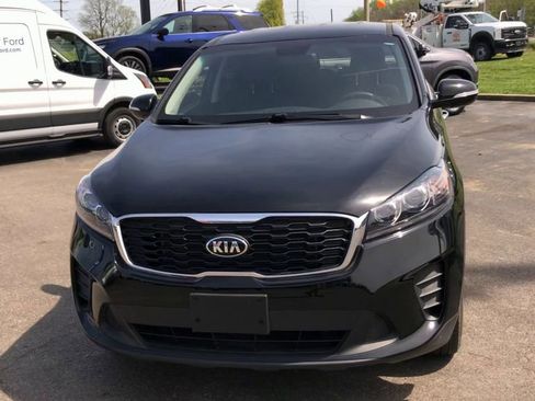 Used 2020 Kia Sorento LX FWD image 2