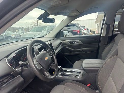Used 2019 Chevrolet Traverse LS image 9