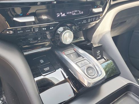 Used 2026 Acura MDX FWD w/ Technology Package image 32