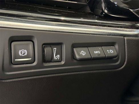 Certified 2025 Cadillac XT6 Premium Luxury w/ Technology Package image 21