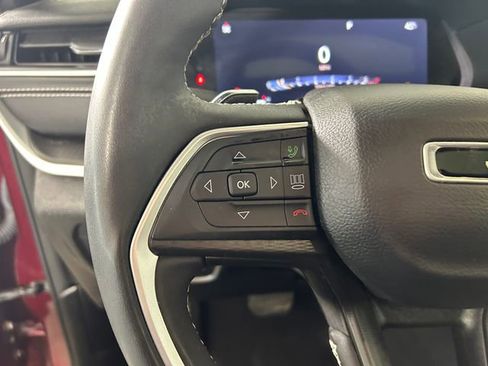 Used 2023 Jeep Grand Cherokee Altitude image 16