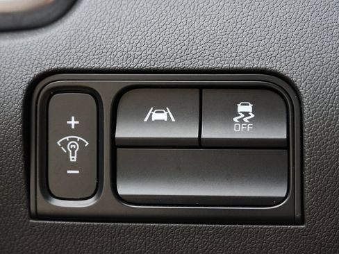 Used 2022 Kia Sorento S AWD/4WD image 11