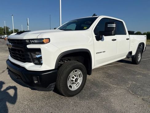 Used 2025 Chevrolet Silverado 2500 W/T w/ WT Convenience Package AWD/4WD image 5
