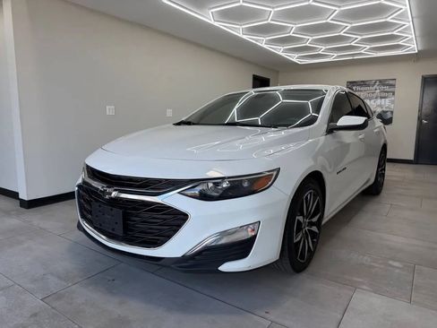Used 2022 Chevrolet Malibu RS FWD image 1