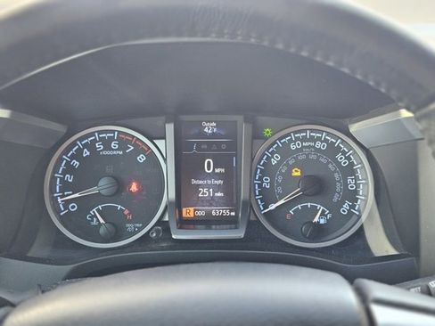 Used 2021 Toyota Tacoma SR5 image 12