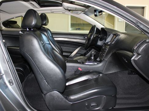 Used 2011 INFINITI G37 Journey w/ Premium Pkg RWD image 28
