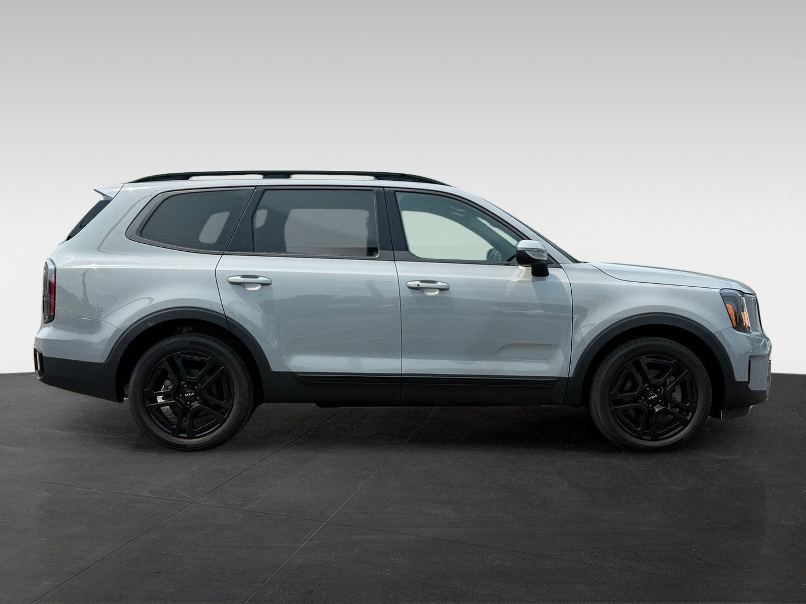 Used 2024 Kia Telluride EX X-Line AWD/4WD image 4