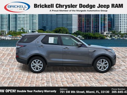 Used 2019 Land Rover Discovery SE AWD/4WD image 4