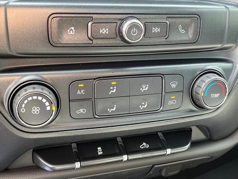 Used 2018 Chevrolet Silverado 1500 W/T w/ Trailering Package image 16