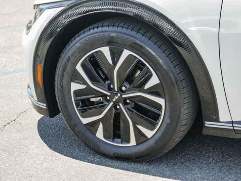 Certified 2023 Kia EV6 Wind w/ Wind Technology Package AWD/4WD image 9