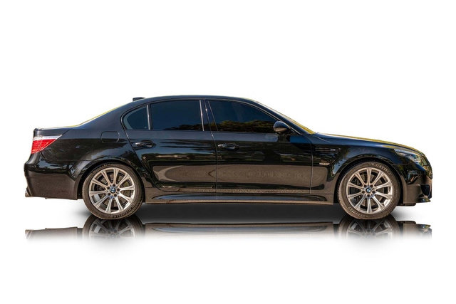 Used 2010 BMW M5 RWD image 2