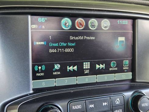 Used 2018 Chevrolet Silverado 1500 LT w/ All Star Edition AWD/4WD image 3