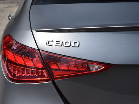 Used 2022 Mercedes-Benz C 300 Sedan w/ AMG Line w/ Night Package image 17
