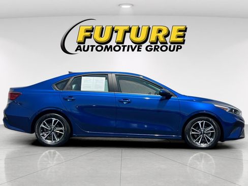 Used 2024 Kia Forte LXS FWD image 3