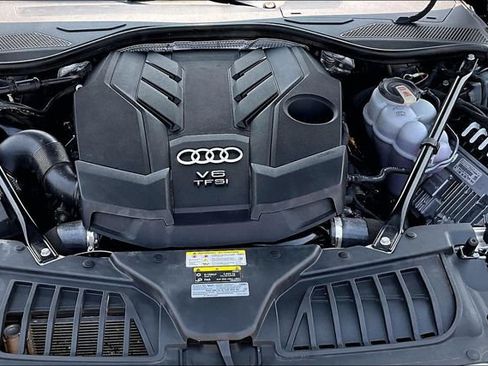 Used 2023 Audi A8 L 3.0T AWD/4WD image 9