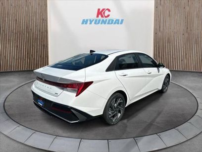 New 2025 Hyundai Elantra Limited