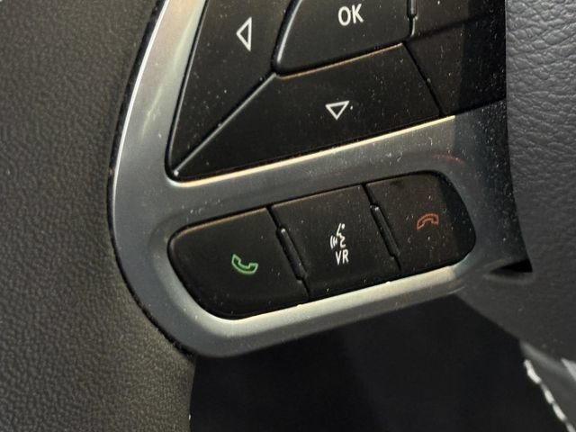 Used 2024 Chrysler Voyager LX FWD image 12