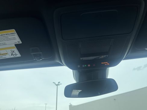 Used 2026 Chevrolet Equinox LT w/ Convenience Package II image 32