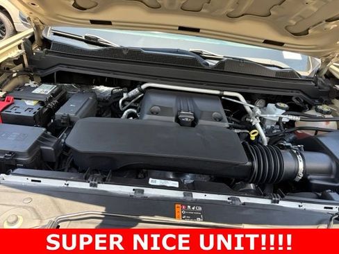 Used 2023 Chevrolet Colorado Trail Boss AWD/4WD image 11