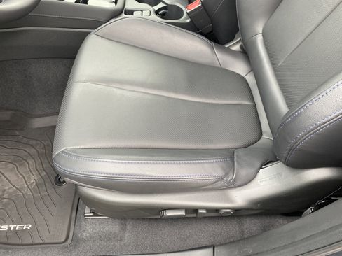 Used 2025 Subaru Forester Limited image 15