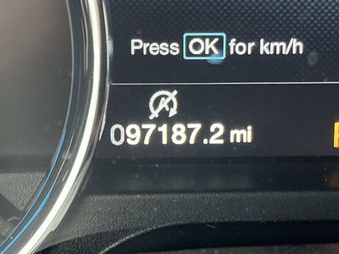 Used 2018 Ford F150 Lariat image 8