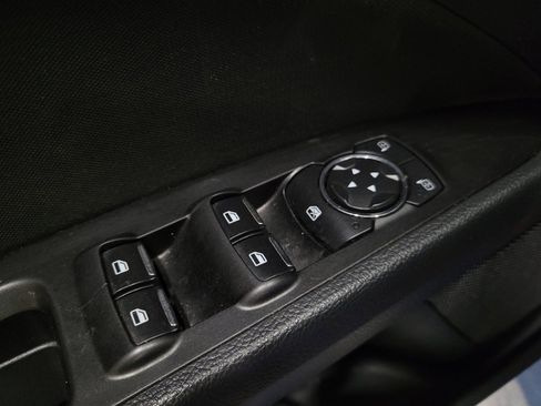 Used 2017 Ford Fusion SE w/ Equipment Group 201A FWD image 27