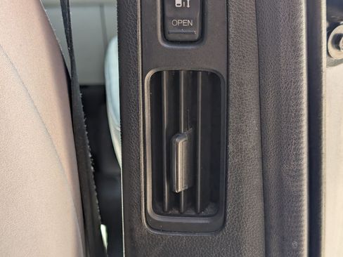 Used 2018 Honda Odyssey EX image 26