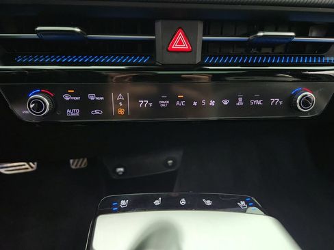 Used 2022 Kia EV6 GT-Line AWD/4WD image 18