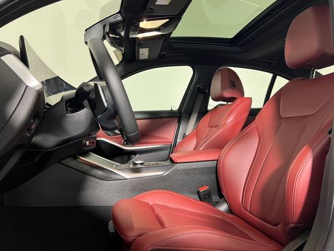 Used 2025 BMW 330i Sedan image 14