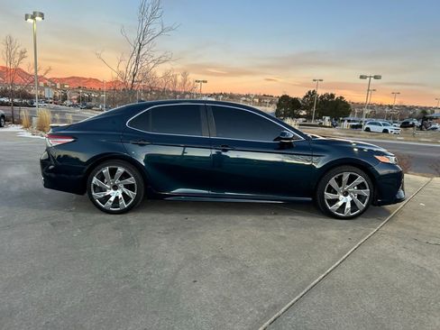 Used 2019 Toyota Camry SE image 8