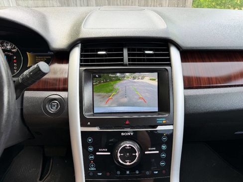 Used 2014 Ford Edge Limited w/ Equipment Group 302A AWD/4WD image 15