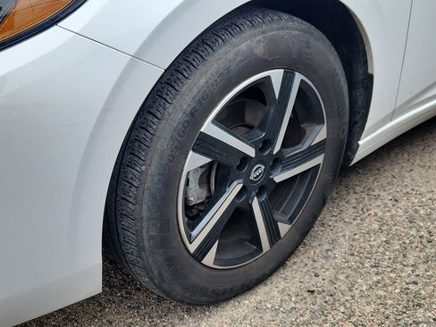 Used 2024 Nissan Sentra SV image 7