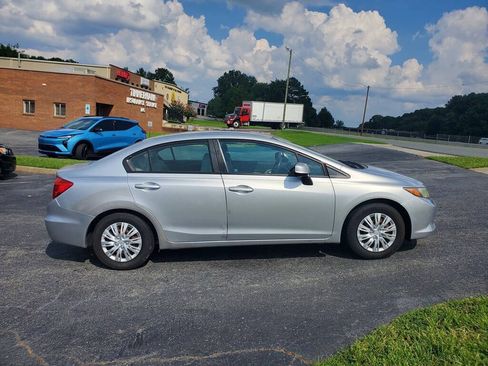 Used 2012 Honda Civic LX image 4