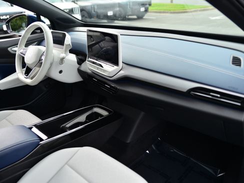 Used 2023 Volkswagen ID.4 S RWD image 15