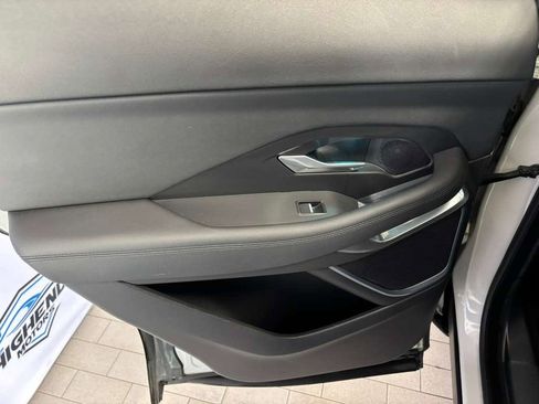 Used 2019 Jaguar E-PACE S image 18