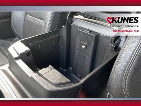 Used 2022 GMC Sierra 3500 Denali w/ Technology Package image 28