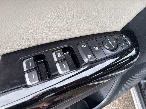 Used 2019 Kia Sportage EX w/ EX Sport Appearance Package AWD/4WD image 12