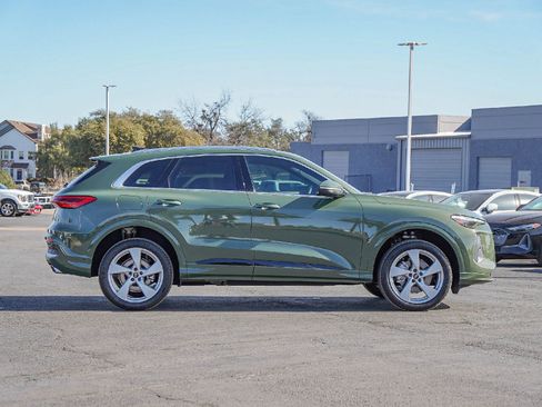 New 2025 Audi Q5 Premium Plus image 4