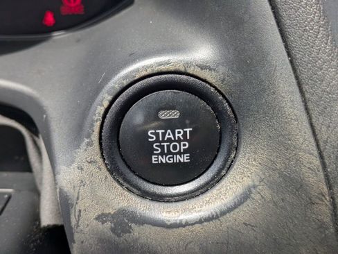 Used 2015 MAZDA MAZDA3 i Sport image 27