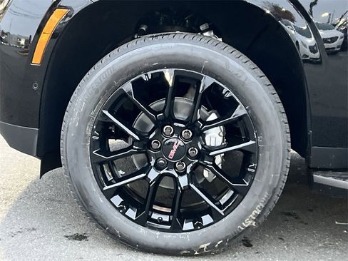 New 2026 GMC Yukon XL Elevation image 12