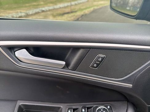 Used 2023 Ford Edge SEL image 22