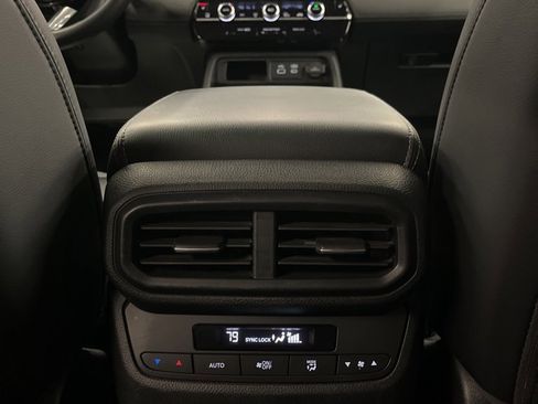 Used 2023 Honda Pilot EX-L image 29