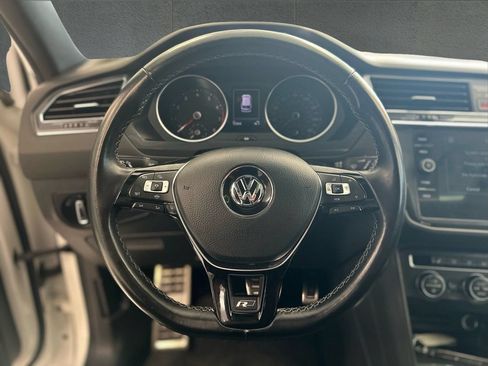 Used 2021 Volkswagen Tiguan SE R-Line AWD/4WD image 18