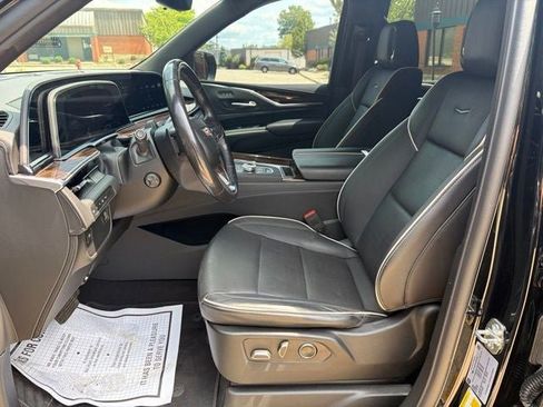 Used 2023 Cadillac Escalade Premium Luxury AWD/4WD image 9