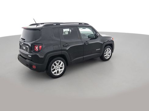 Used 2016 Jeep Renegade Latitude FWD image 5